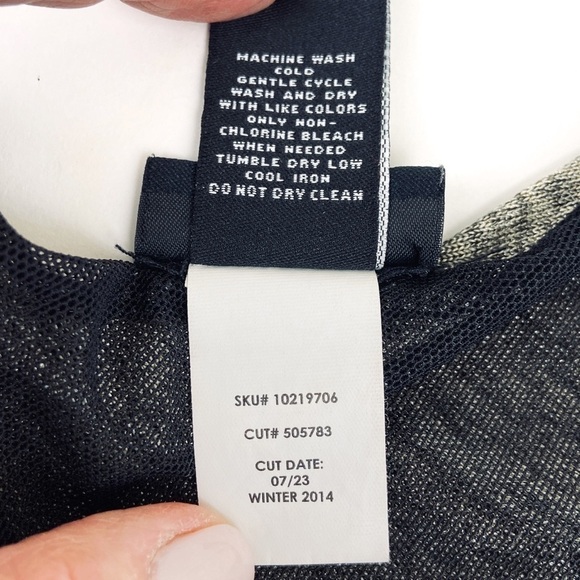 Torrid Tank Top Size 4X Gray V-Neck Flowy Stretch Black Mesh Lining Lined - Picture 14 of 15